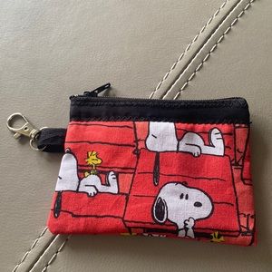 New Snoopy zippered pouch bag with lobster clasp unisex